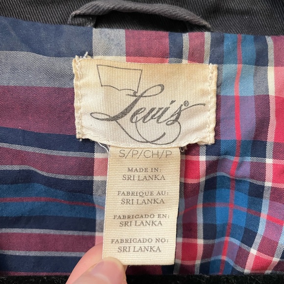 Levi’s Grey Distressed Jacket - Picture 4 of 5